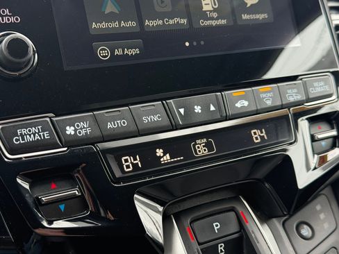 Used 2024 Honda Odyssey EX image 16