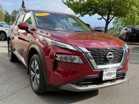 Used 2023 Nissan Rogue SV AWD/4WD image 7