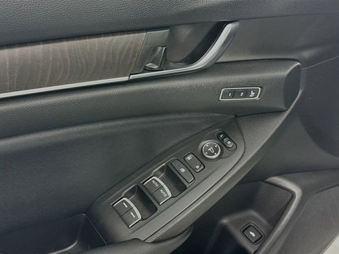 Certified 2021 Honda Accord Touring image 16