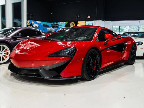 Used 2017 McLaren 570S Coupe RWD image 4