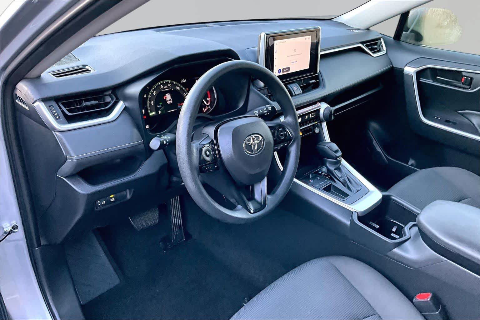 Certified 2025 Toyota RAV4 LE FWD image 18