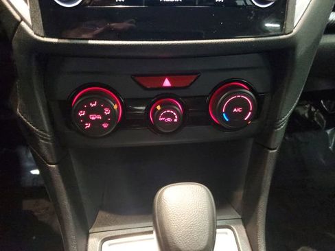 Used 2017 Subaru Impreza 2.0i Premium image 19