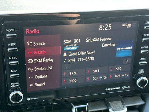 Used 2022 Toyota Corolla SE w/ SE Preferred Package image 26