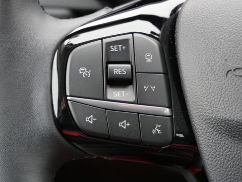 Used 2023 Ford Escape Platinum image 32