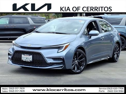 Used 2025 Toyota Corolla SE FWD image 1