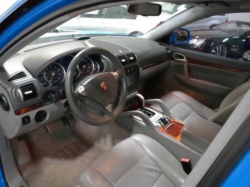 Used 2006 Porsche Cayenne Turbo S AWD/4WD image 15