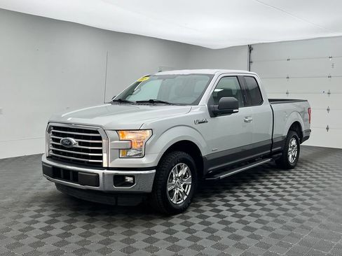 Used 2015 Ford F150 XLT w/ Equipment Group 301A Mid RWD image 12