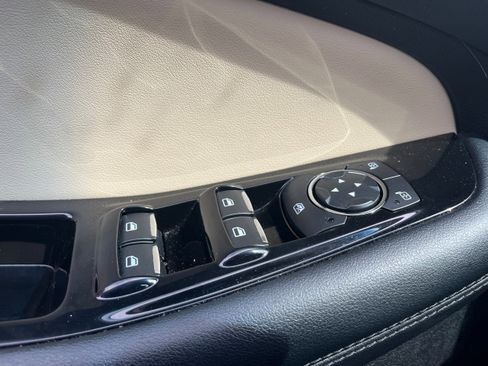 Used 2017 Ford Edge SEL w/ Equipment Group 201A image 20