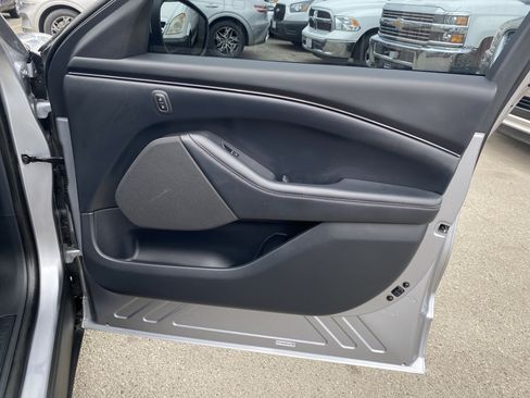 Used 2021 Ford Mustang Mach-E Select RWD image 25