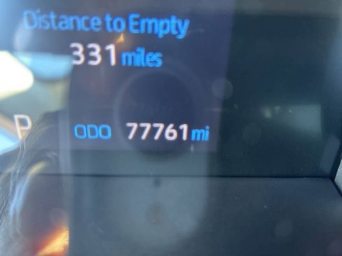 Used 2021 Toyota Highlander L image 17