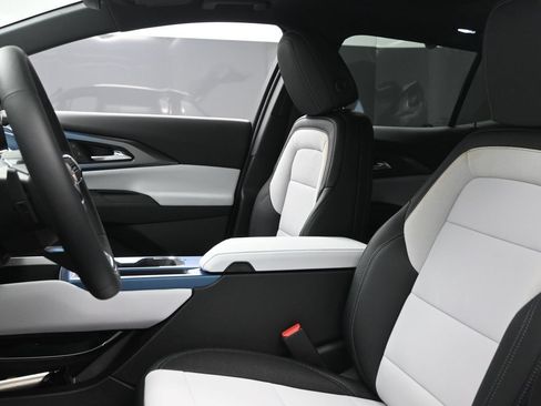 New 2026 Chevrolet Equinox EV LT AWD/4WD image 23