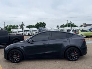 Used 2024 Tesla Model Y Performance AWD/4WD video 2