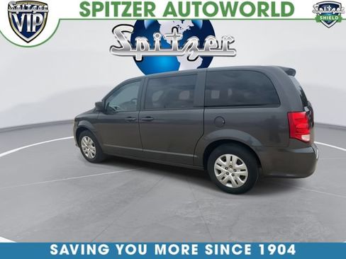 Used 2018 Dodge Grand Caravan SE w/ UConnect Hands-Free Group FWD image 7