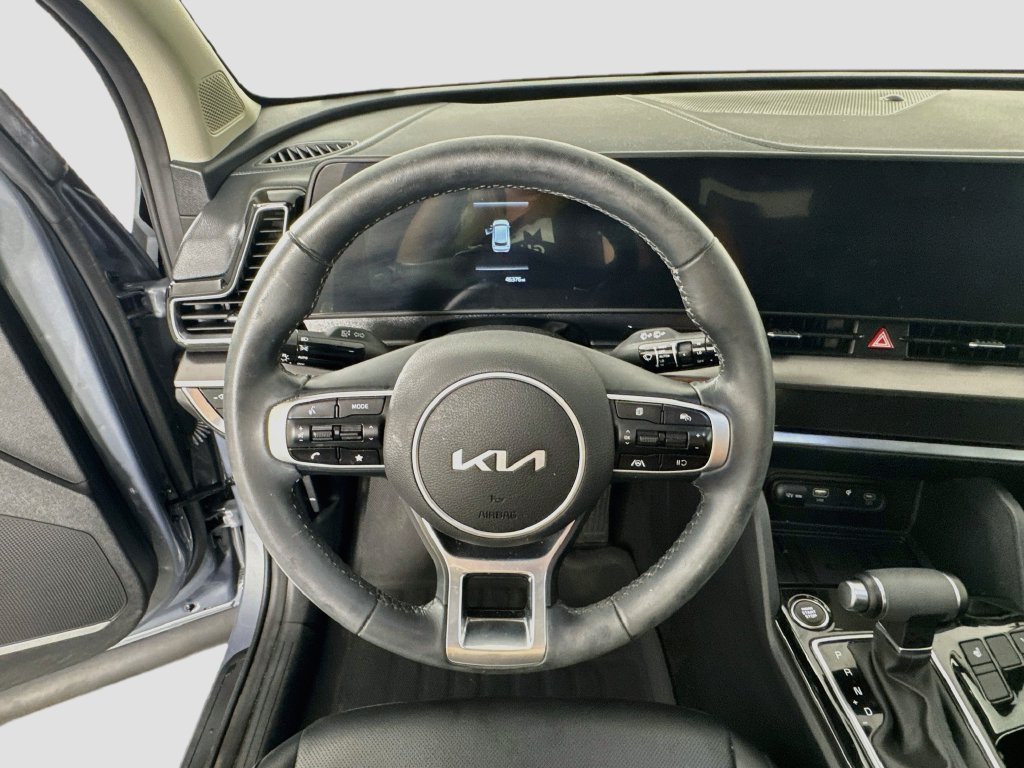 Used 2025 Kia Sportage EX w/ Premium Package FWD image 11