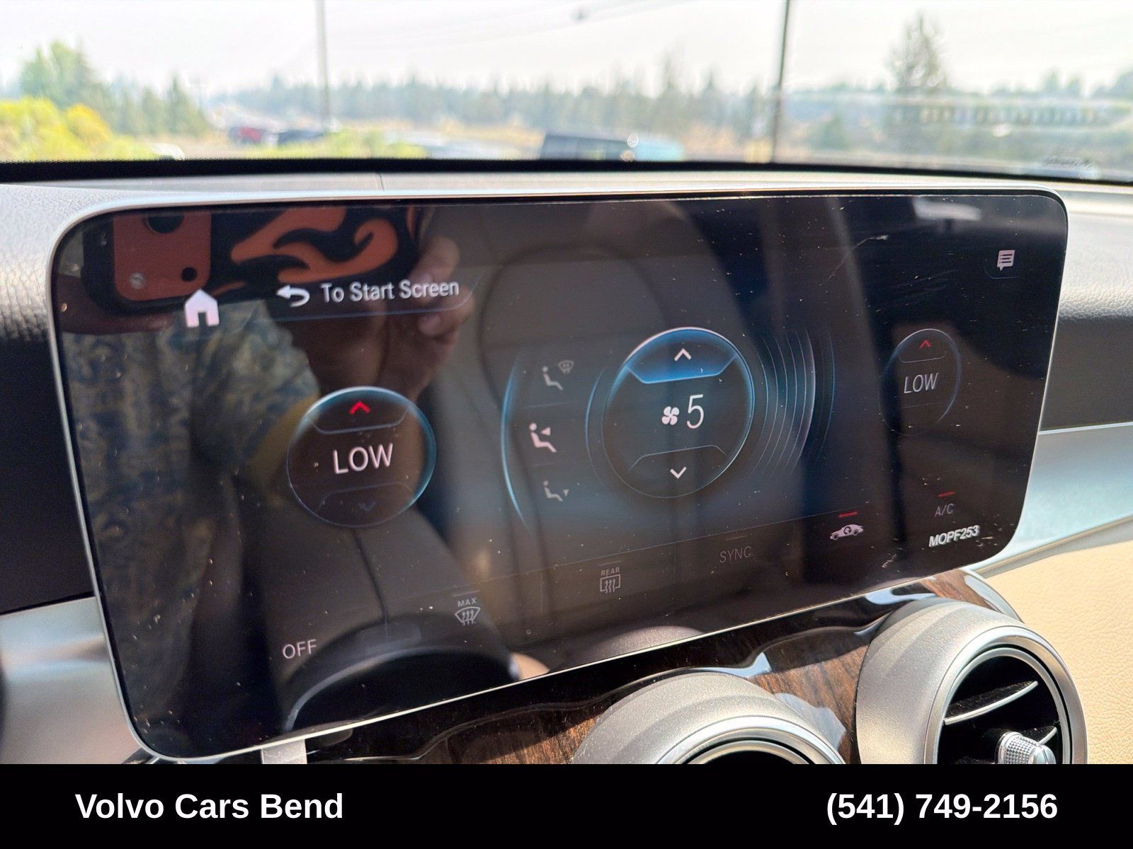 Used 2021 Mercedes-Benz GLC 300 4MATIC image 15