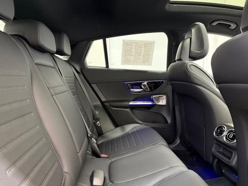 Certified 2025 Mercedes-Benz GLC 300 4MATIC image 8