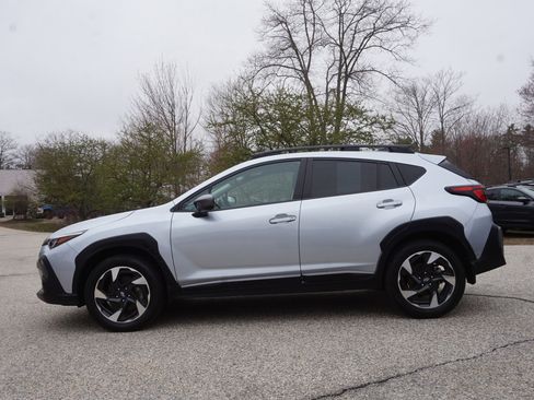 Used 2024 Subaru Crosstrek 2.5i Limited AWD/4WD image 8