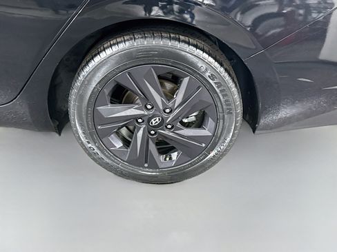 Used 2022 Hyundai Elantra SEL FWD image 37