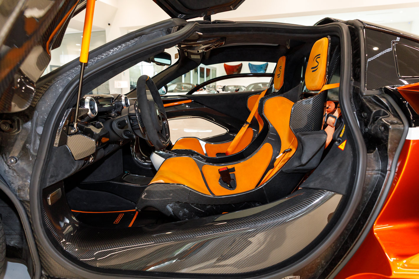 Used 2019 McLaren Senna RWD image 56