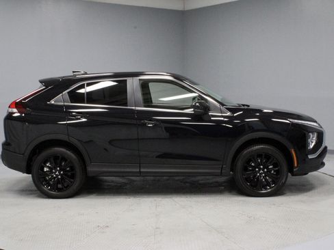 New 2026 Mitsubishi Eclipse Cross LE image 9