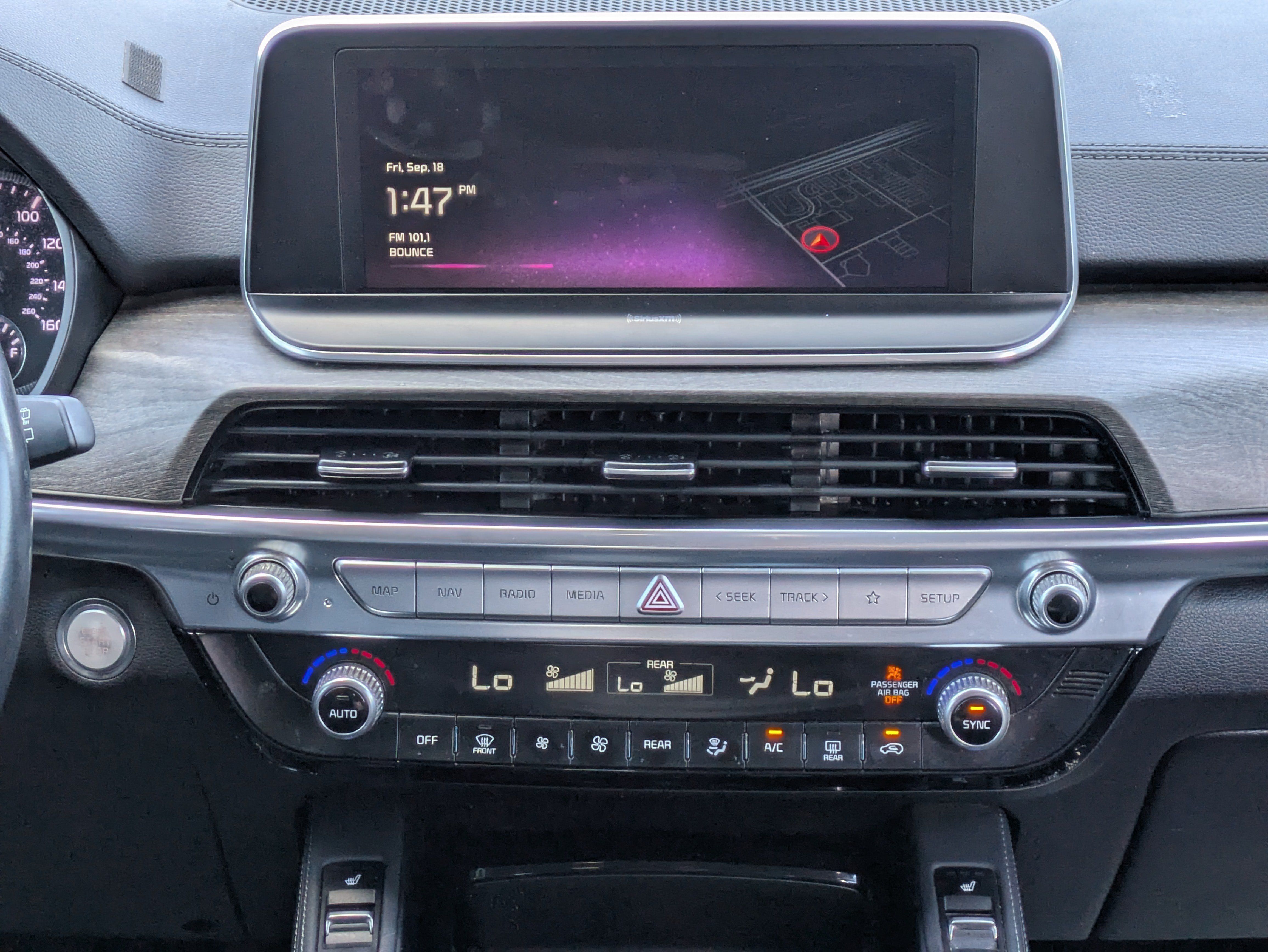 Used 2022 Kia Telluride EX w/ Towing Package FWD image 19