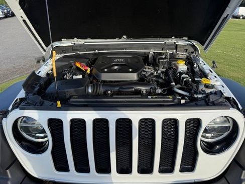 Used 2021 Jeep Wrangler Unlimited Sport AWD/4WD image 31