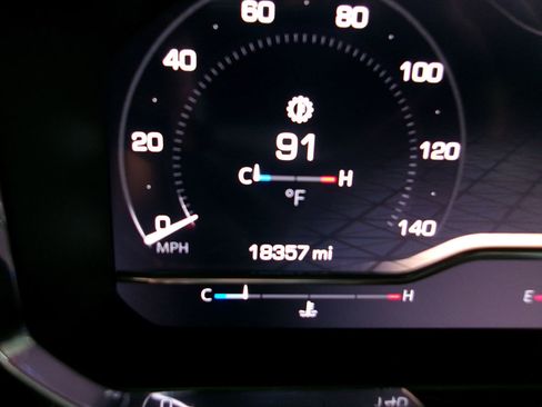 Used 2024 GMC Sierra 2500 SLE w/ SLE Value Package; image 23