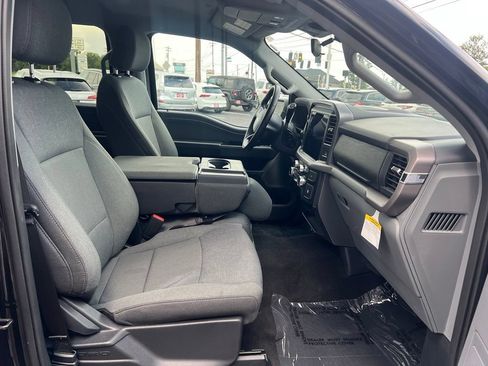 Used 2025 Ford F150 XLT w/ Equipment Group 301A Standard AWD/4WD image 31