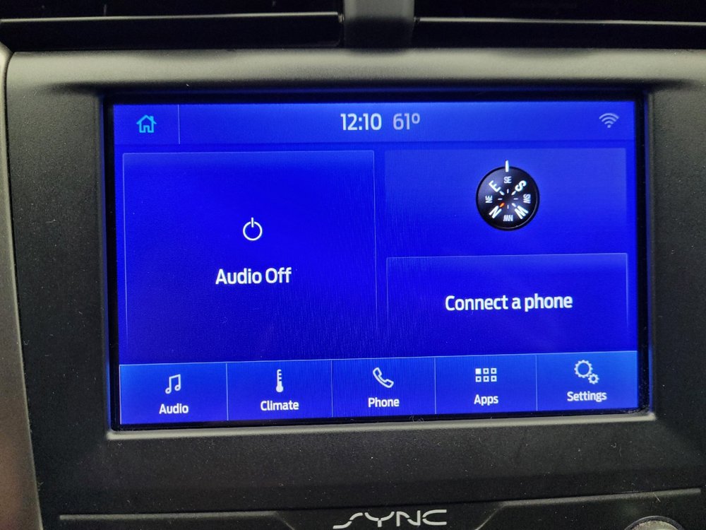 Used 2020 Ford Fusion SE FWD image 25