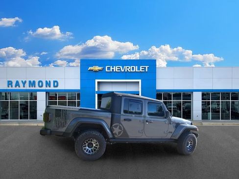 Used 2021 Jeep Gladiator Sport AWD/4WD image 3