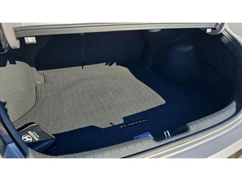 New 2026 Hyundai Elantra Limited FWD image 9