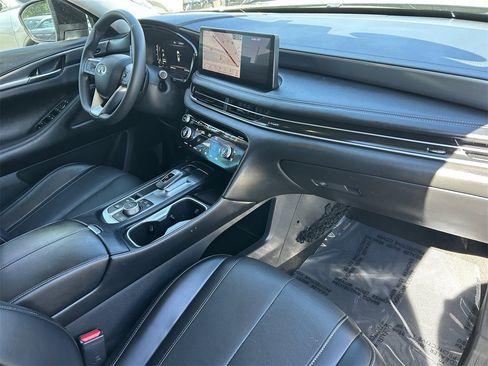 Certified 2023 INFINITI QX60 Luxe w/ Cargo Package image 8