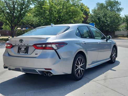 Used 2024 Toyota Camry SE FWD image 5