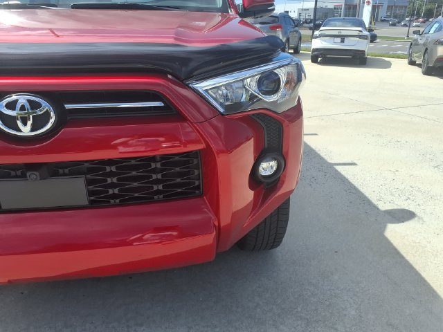 Used 2024 Toyota 4Runner SR5 Premium w/ Moonroof Package AWD/4WD image 16