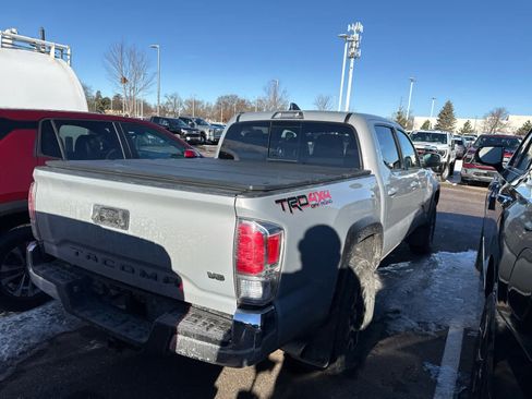 Used 2021 Toyota Tacoma TRD Off-Road image 7