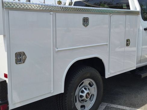 New 2026 GMC Sierra 2500 Pro w/ Convenience Package AWD/4WD image 16