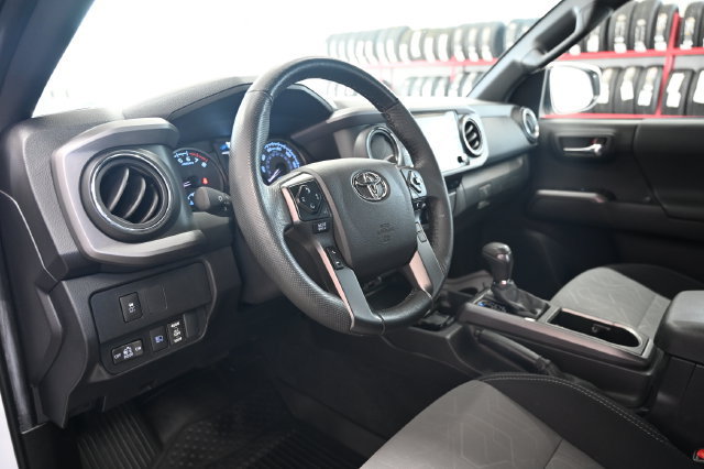 Used 2023 Toyota Tacoma TRD Off-Road AWD/4WD image 23
