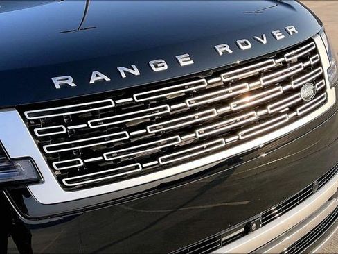 Used 2025 Land Rover Range Rover Long Wheelbase Autobiography image 34