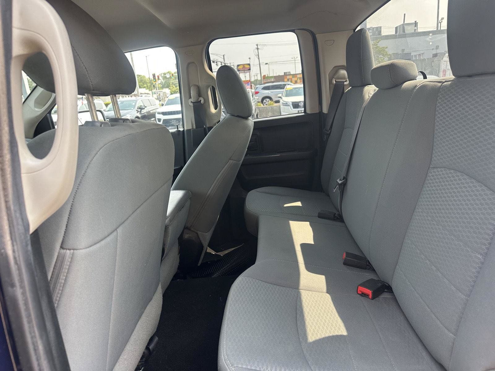 Used 2015 RAM 1500 ST w/ SXT Appearance Group AWD/4WD image 18