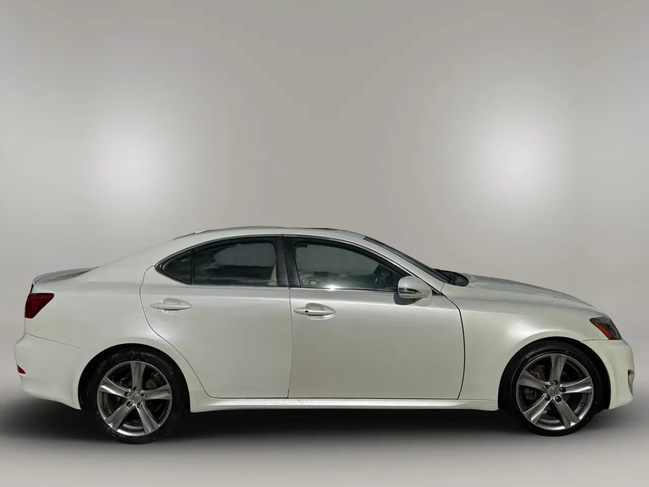 Used 2011 Lexus IS 250 w/ Preferred Accessory Package RWD image 4
