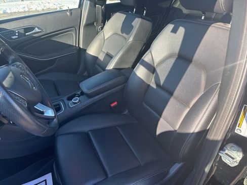 Used 2019 Mercedes-Benz GLA 250 4MATIC image 18