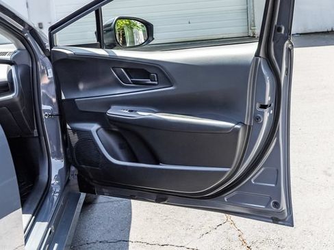 Used 2025 Toyota Prius LE FWD image 14