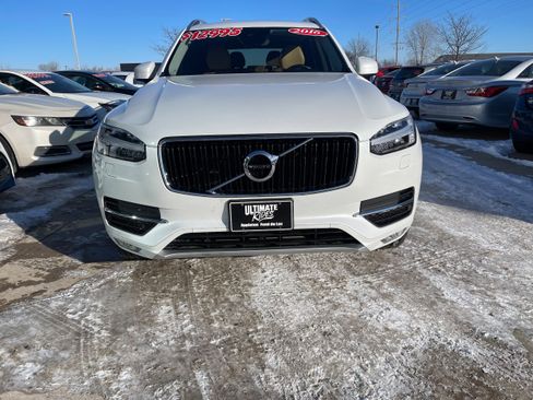 Used 2016 Volvo XC90 T6 Momentum w/ Momentum Plus Package image 2