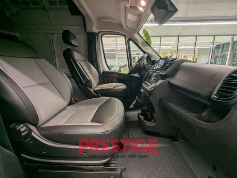 Used 2025 RAM ProMaster 2500 w/ Convenience Group FWD image 29