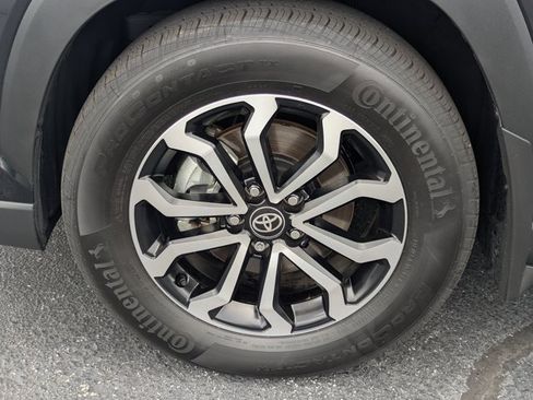 Used 2025 Toyota Corolla Cross AWD Hybrid image 11