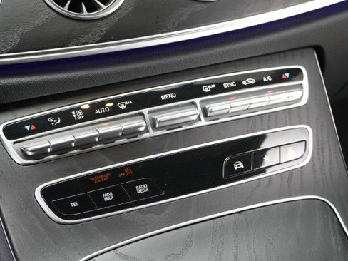 Used 2023 Mercedes-Benz E 450 4MATIC Cabriolet image 69