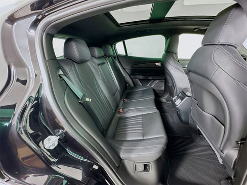 New 2025 Maserati Grecale GT image 28