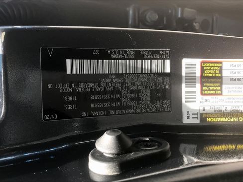 Used 2020 Toyota Highlander LE FWD image 34