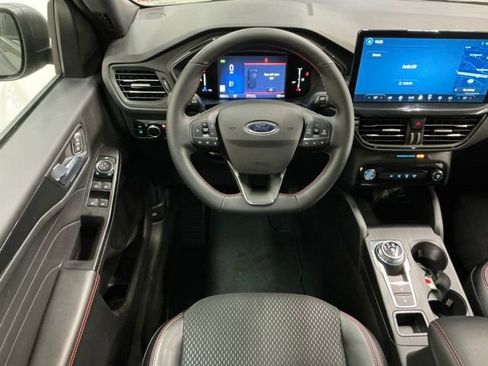 Used 2025 Ford Escape ST-Line w/ Equipment Group 301A image 11