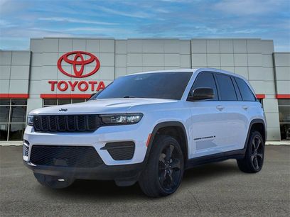 Used 2024 Jeep Grand Cherokee Altitude